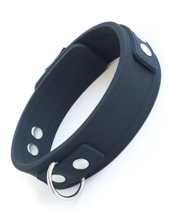 The Stockroom Female Sex Toys Silicone Locking Collar